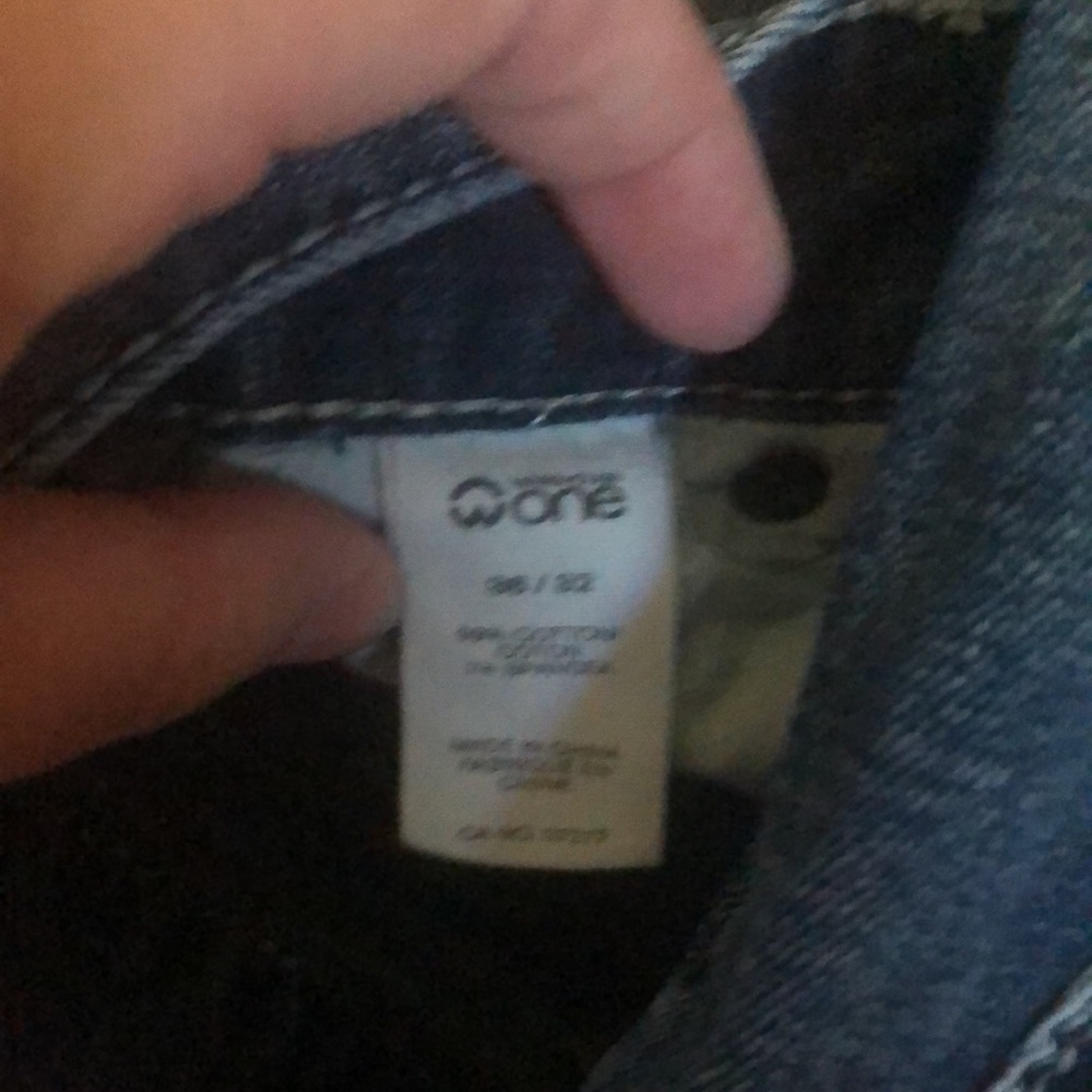 Men’s Jeans - Picture 2 of 3